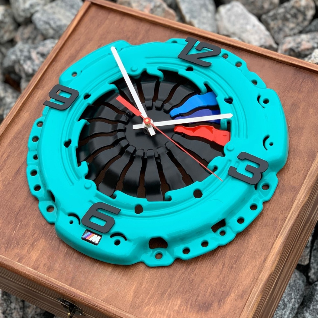BMW CLOCK