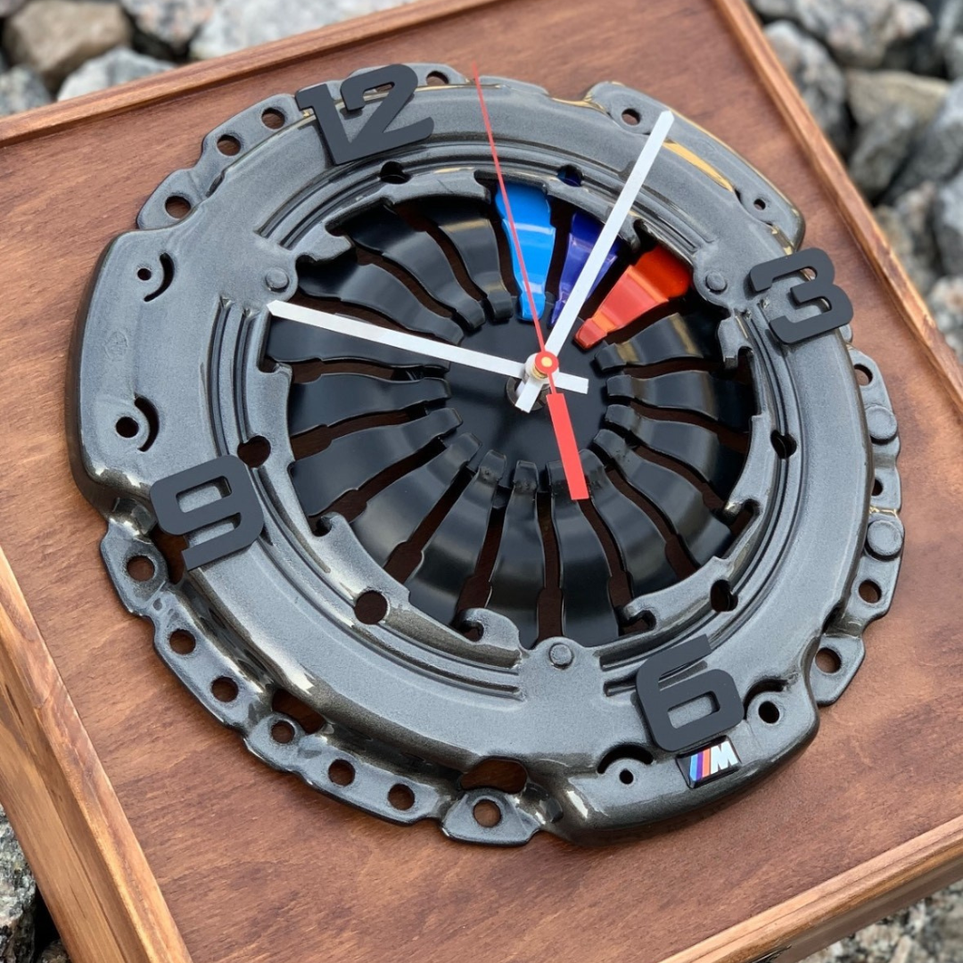 BMW CLOCK